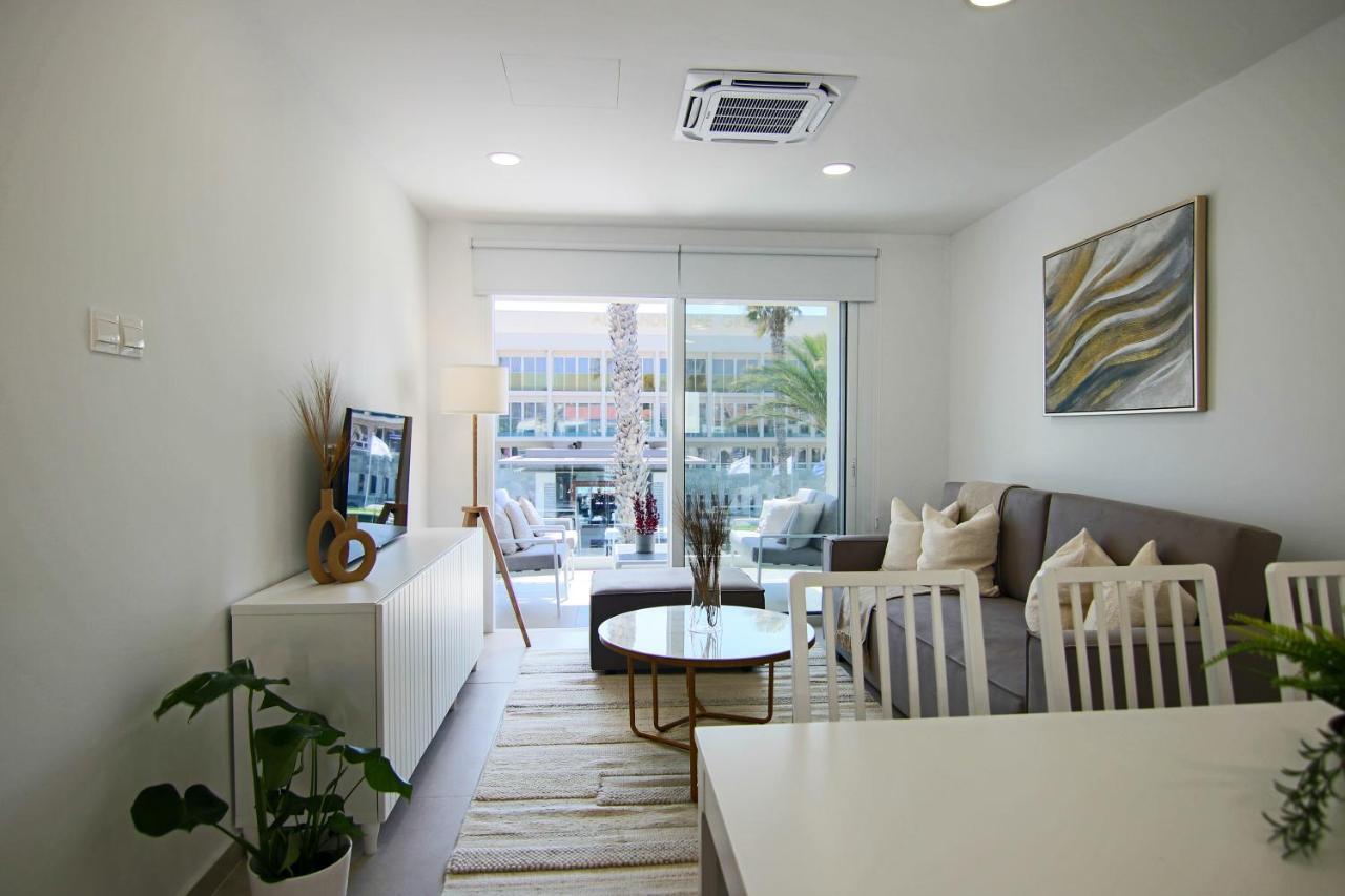 Ferienwohnung Phaedrus Living: Seaview Luxury Flat Limnaria 114 Paphos Exterior foto