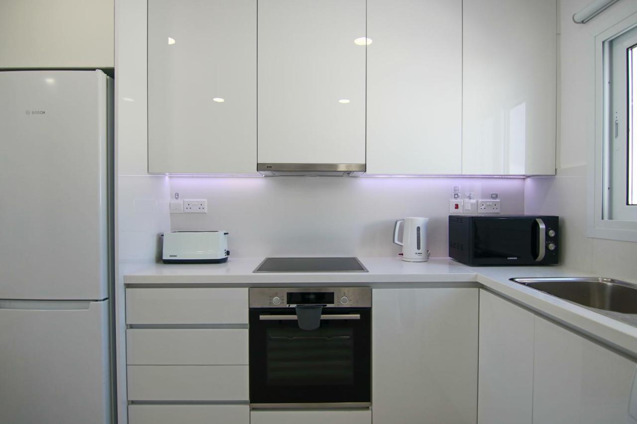 Ferienwohnung Phaedrus Living: Seaview Luxury Flat Limnaria 114 Paphos Exterior foto